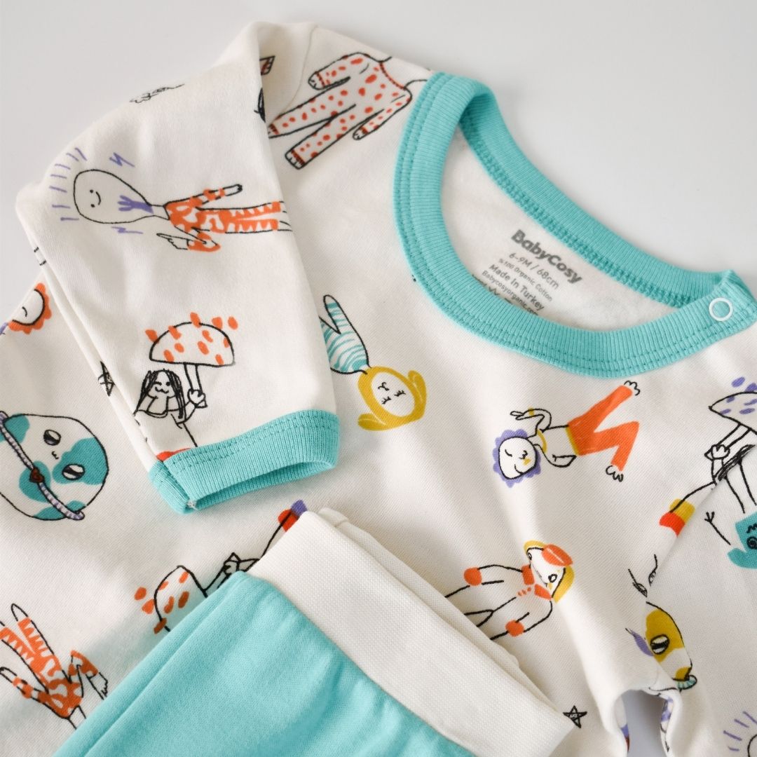 WORLD BABIES Pants and T-shirt set in 100% organic cotton