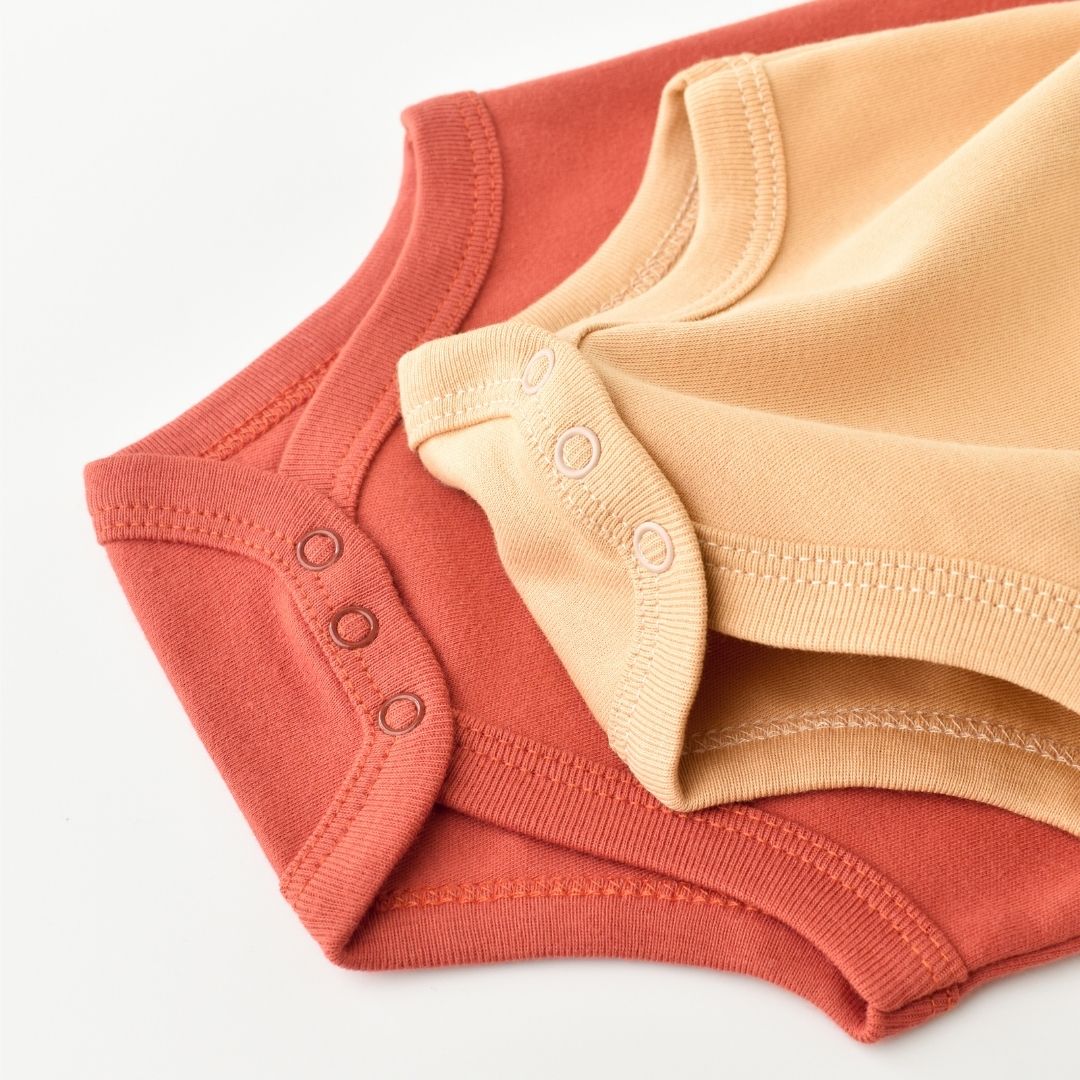 INTERLOK 2-pack long-sleeved bodysuit in 100% organic cotton