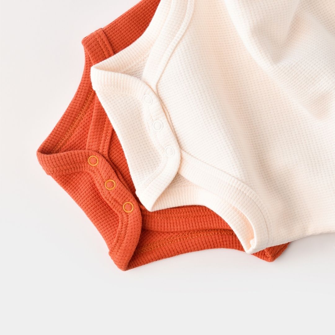 WAFFLE Pack of 2 Sleeveless bodysuits in 100% Organic Cotton