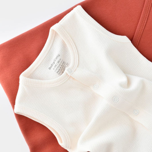 WAFFLE Short sleeveless onesie in 100% Organic Cotton