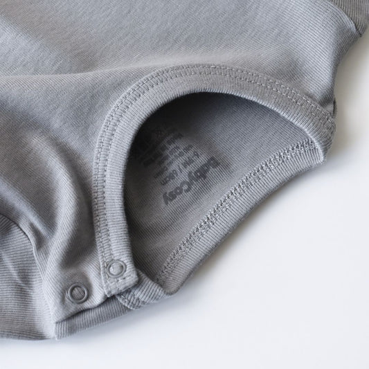BASIC BODY mit kurzen Ärmeln aus 100 % Bio-Baumwolle