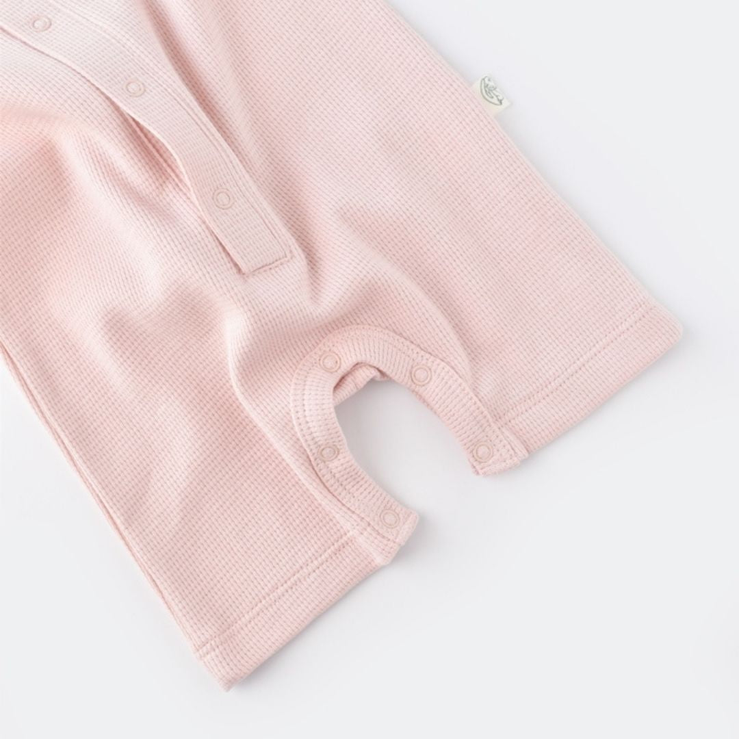 WAFFLE Short-sleeved romper in 100% Organic Cotton